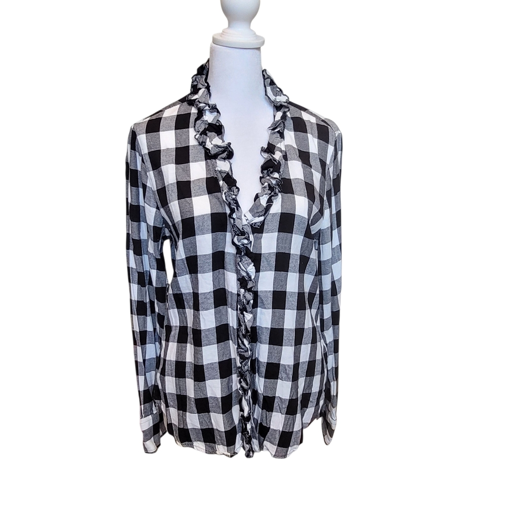 GAP Black and White Plaid Button Down Shirt‎